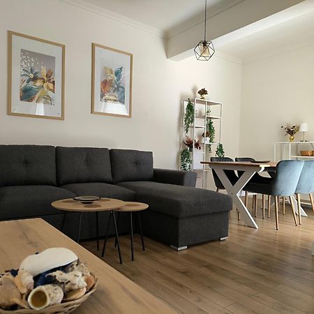 Port View, Veranda, 80 Sqm, Spacious Place For 6 Thessaloniki Exterior photo