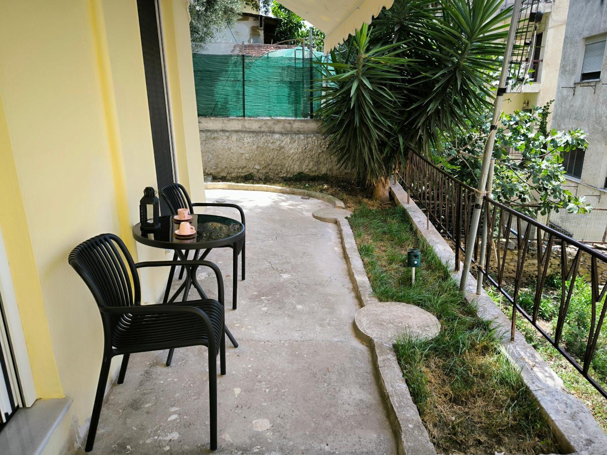Port View, Veranda, 80 Sqm, Spacious Place For 6 Thessaloniki Exterior photo